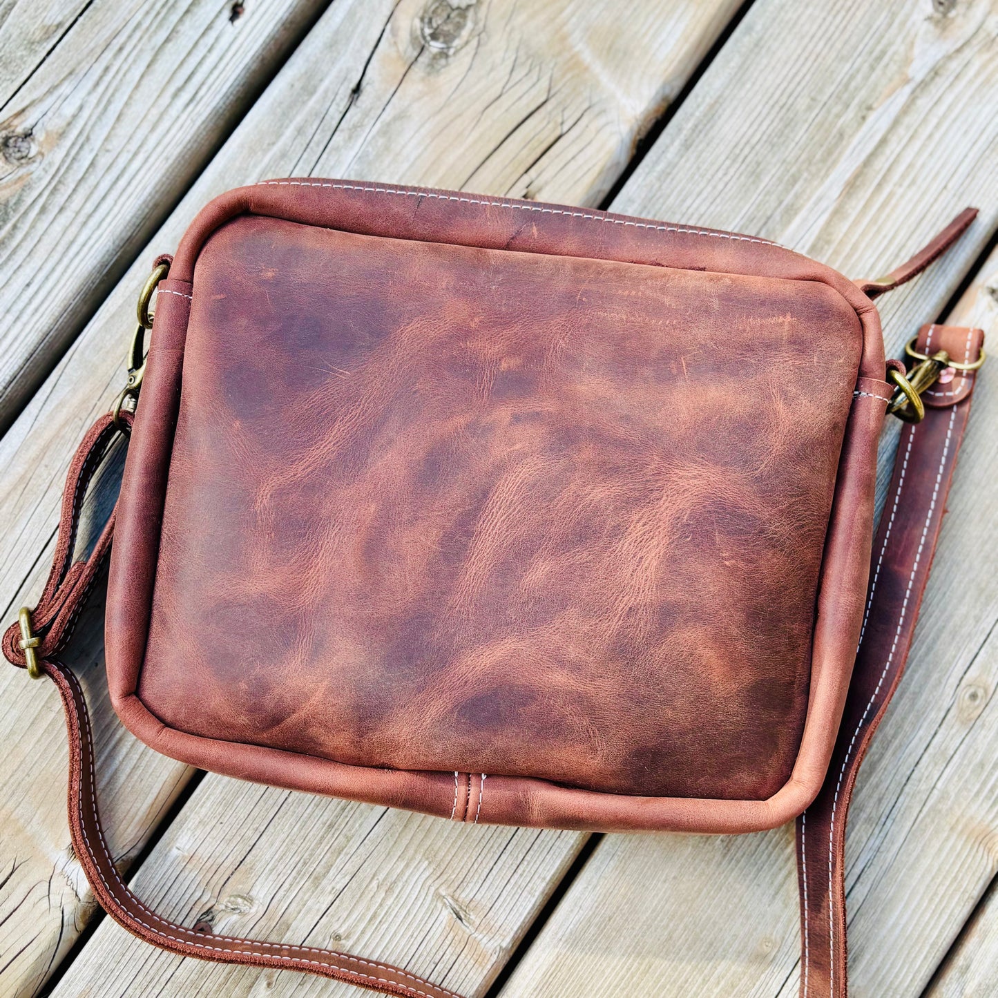 The Kate Crossbody - Hazelnut