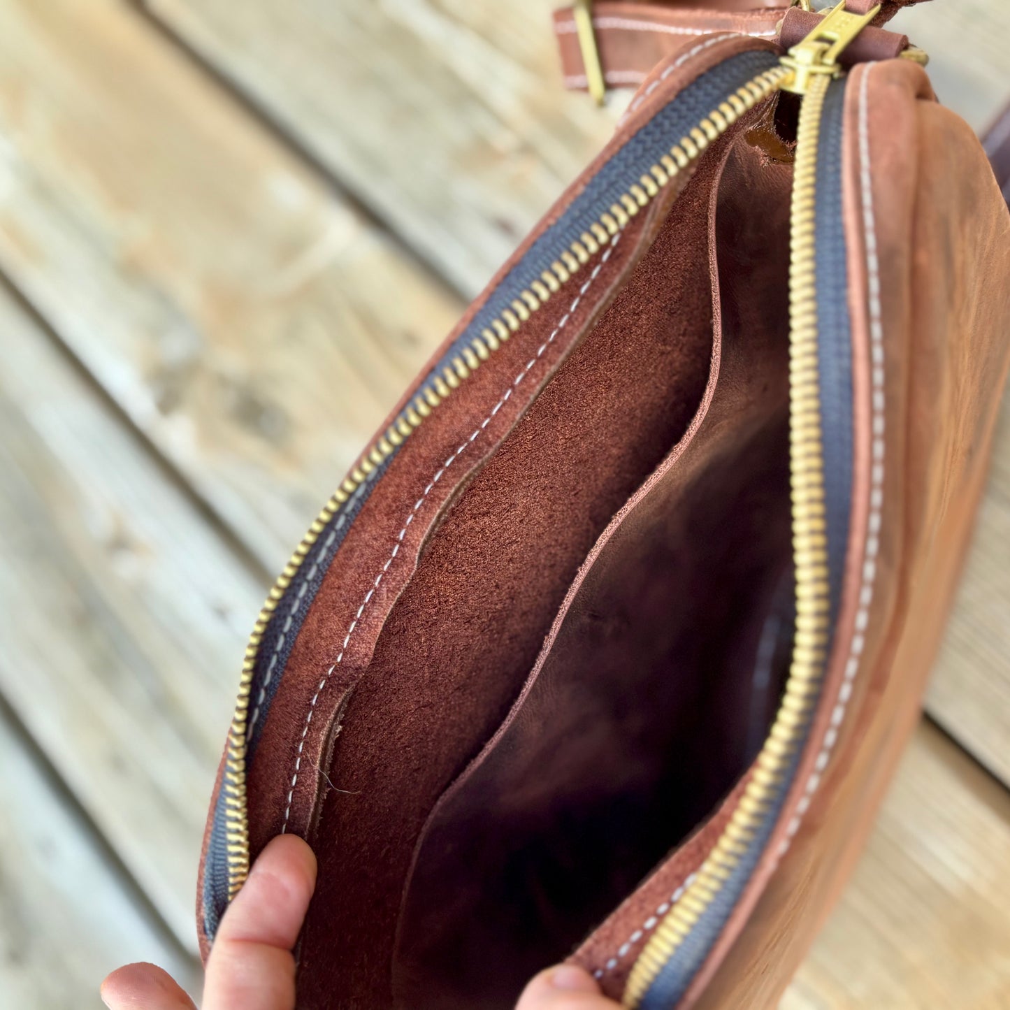 The Kate Crossbody - Hazelnut