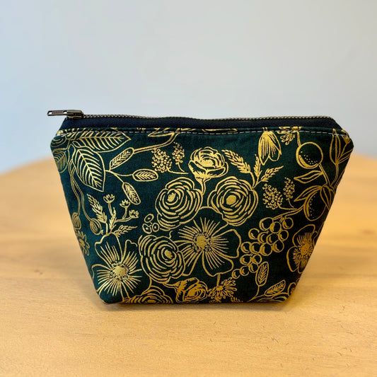 Mini Makeup Pouch: Wonderland