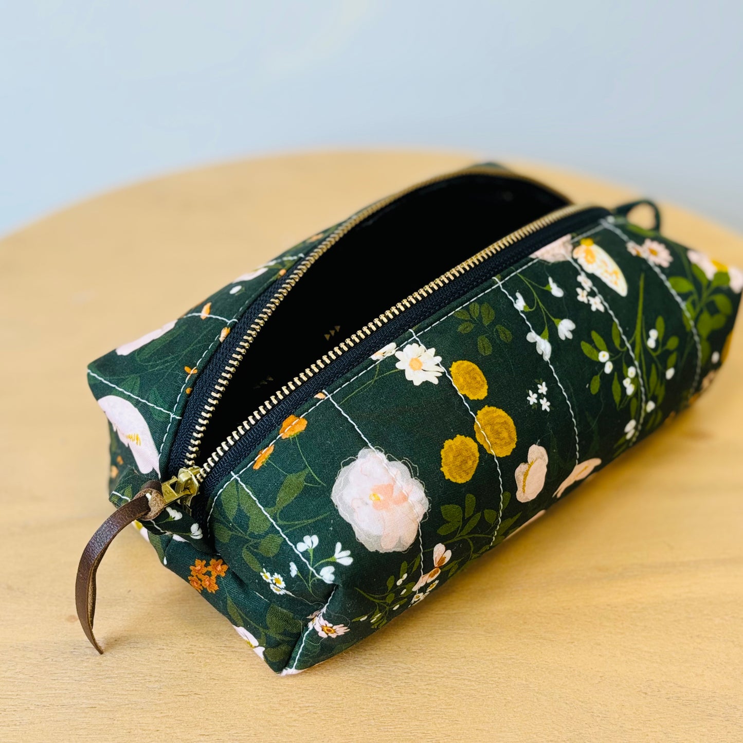 "Secret Garden" Quilted Toiletry Bag